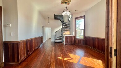 696 29th St in Oakland, CA - Building Photo - Building Photo