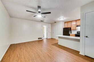 619 Race St in Crowley, TX - Building Photo - Building Photo