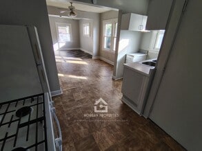 1323 W 10th St, Unit 1323 W 10TH ST in Anderson, IN - Building Photo - Building Photo