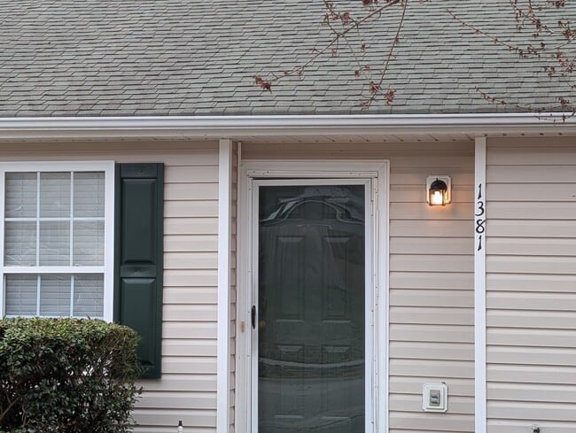 1381 Pinnacle Ln in Charleston, SC - Building Photo - Building Photo