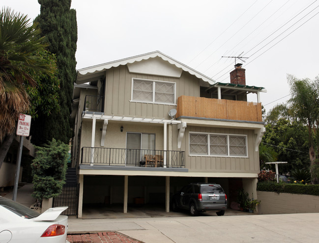 1115 S Barrington Ave in Los Angeles, CA - Building Photo - Building Photo