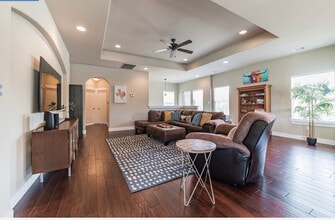 4301 Mansfield Dam Rd, Unit 1102 in Austin, TX - Foto de edificio - Building Photo