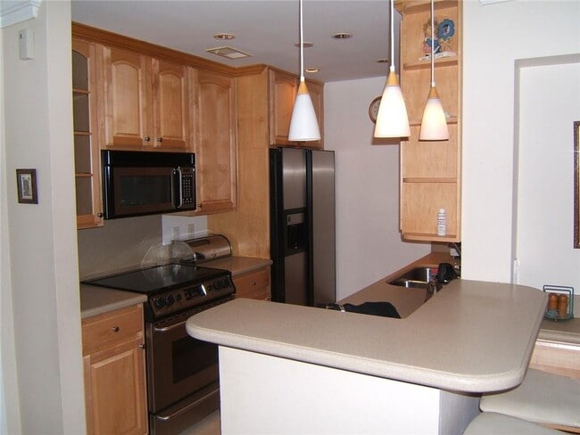 property at 4209 Pine Heights Dr NE