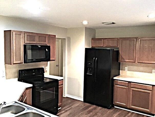 2218 Shady Pine Dr in Conroe, TX - Building Photo - Building Photo