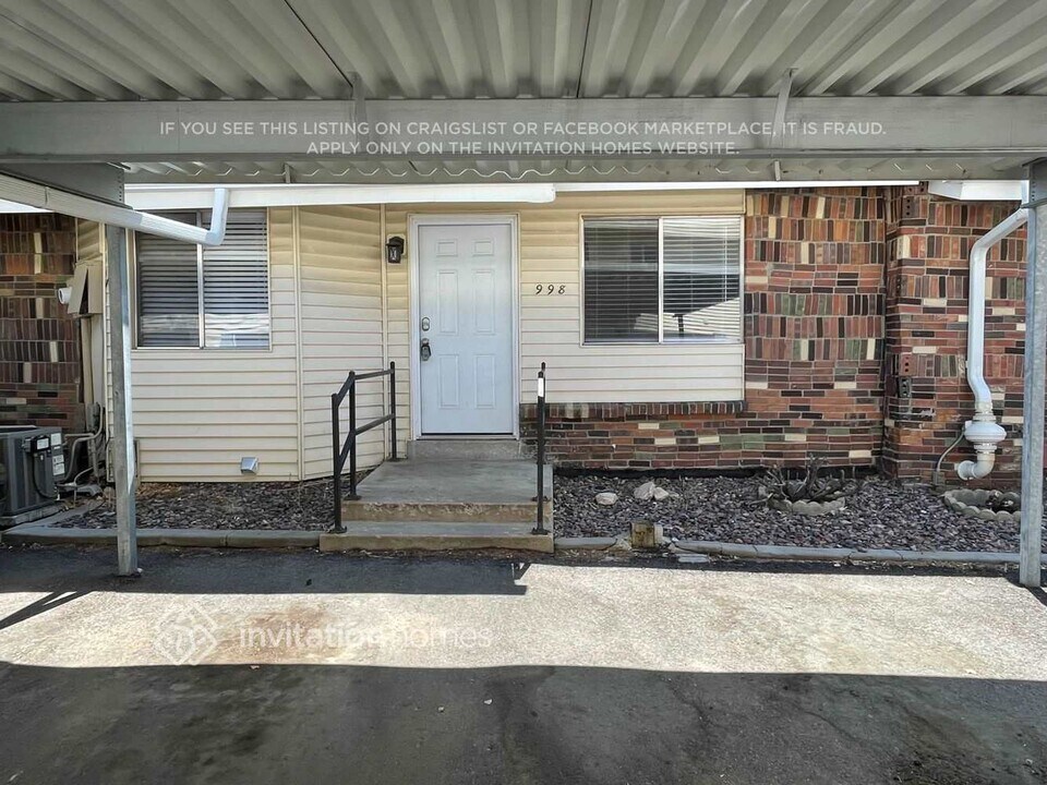 998 S Miller St in Lakewood, CO - Building Photo