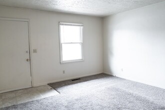 1231 E Dawn Dr in Terre Haute, IN - Building Photo - Building Photo