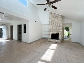 4431 Yupon Ridge Dr in Houston, TX - Building Photo - Building Photo