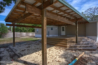 1181 CCC Rd in Sneads Ferry, NC - Building Photo - Building Photo
