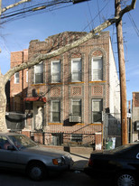 469 Bristol St Apartments