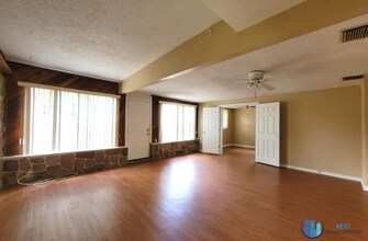 5611 63rd St N in St. Petersburg, FL - Building Photo - Building Photo