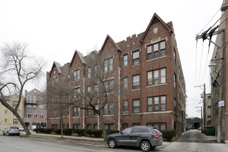 2530 N Sacramento Ave in Chicago, IL - Building Photo - Building Photo