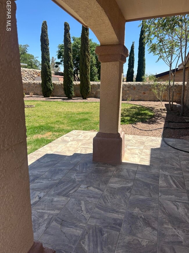 property at 612 Mary Stuart Dr