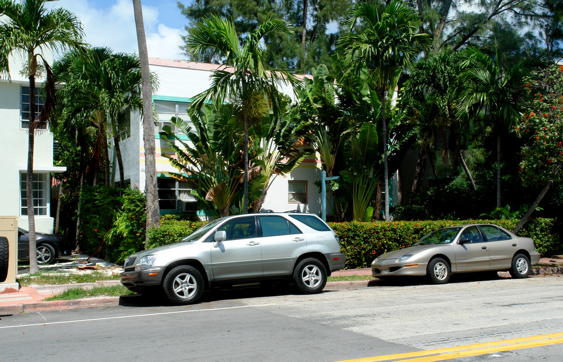 1110 Pennsylvania Ave in Miami Beach, FL - Building Photo