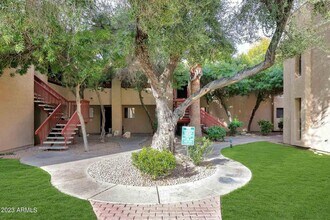 3131 W Cochise Dr in Phoenix, AZ - Building Photo - Building Photo