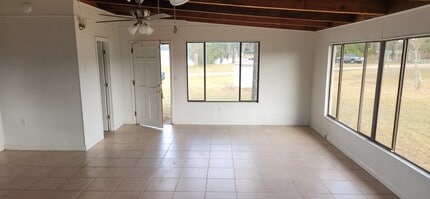 205 Peninsula Rd in Interlachen, FL - Building Photo - Building Photo