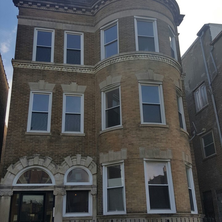 5127 S Indiana Ave in Chicago, IL - Building Photo
