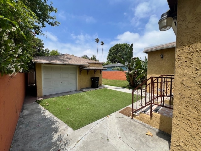 1085 Amoroso Pl in Venice, CA - Building Photo - Building Photo