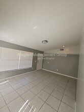1213 Roma Ct in Orlando, FL - Building Photo - Building Photo