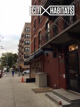 159 Christopher St-Unit -1 in New York, NY - Building Photo - Building Photo