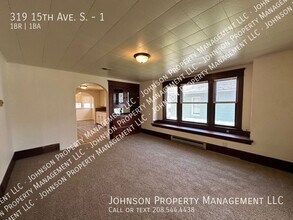 319 15th Ave S-Unit -1 in Nampa, ID - Building Photo - Building Photo