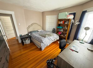 49 Conwell Ave in Somerville, MA - Building Photo - Building Photo