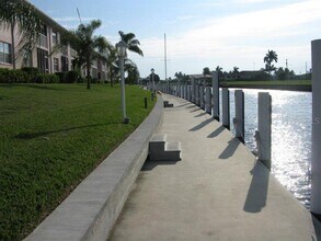 4000 Bal Harbor Blvd in Punta Gorda, FL - Building Photo - Building Photo