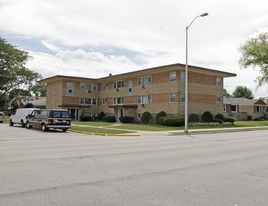 4400-4402 Saint Charles Rd Apartments