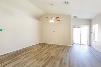 6350 W Hilton Ave in Phoenix, AZ - Building Photo - Building Photo