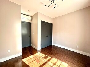 62 Vroom St in Jersey City, NJ - Building Photo - Building Photo