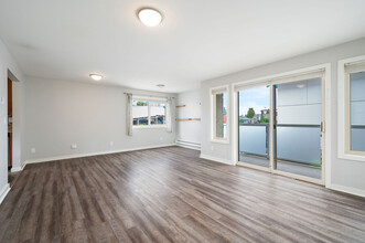 812 N 42nd St, Unit 102 in Seattle, WA - Building Photo - Building Photo