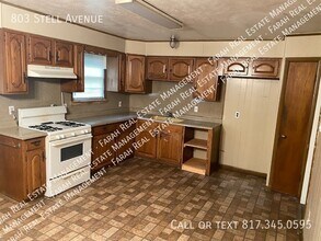 803 Stell Ave in Mansfield, TX - Building Photo - Building Photo