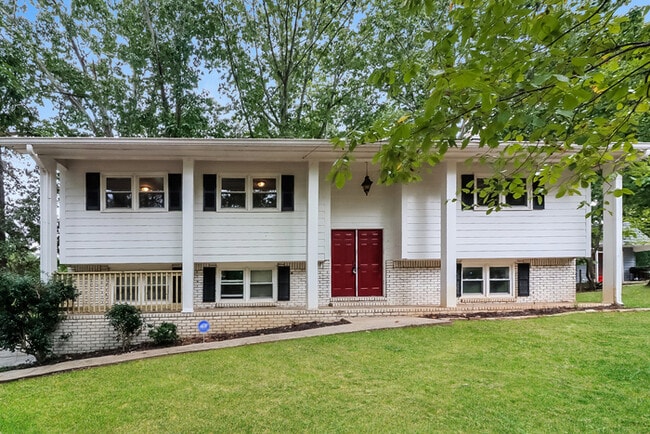 property at 4910 Old Briar Trail