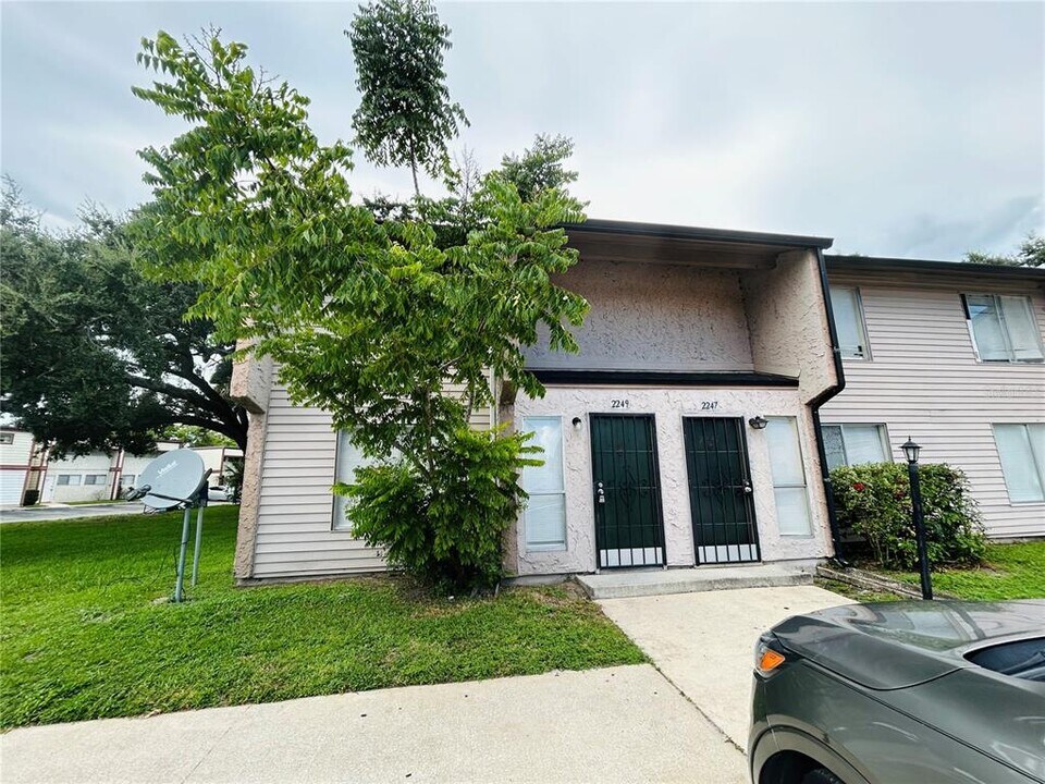 2249 Lyme Bay Dr in Orlando, FL - Building Photo
