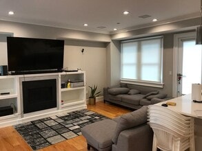 174 Gold St, Unit 1 in Boston, MA - Building Photo - Building Photo