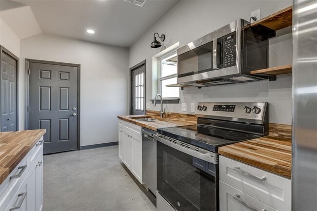 12571 US-77 in Lexington, OK - Building Photo - Building Photo