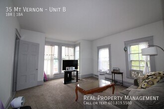 35 Mt Vernon St-Unit -Unit B in Somersworth, NH - Building Photo - Building Photo