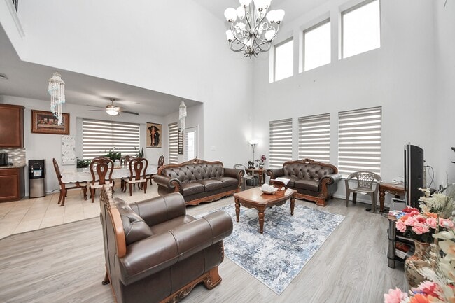 property at 3512 Jasperstone Ln