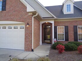 504 Pelican Ln in Clemmons, NC - Building Photo