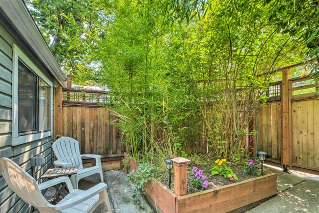 property at 675 Siskiyou Blvd