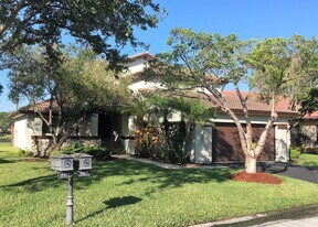 1989 Sacramento in Weston, FL - Building Photo