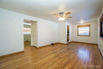 5440 W Arizona Pl in Lakewood, CO - Building Photo - Building Photo