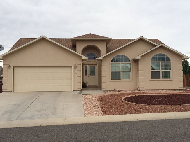 property at 2317 Mead Ln
