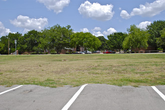 Alvarado Heights Apartments in Alvarado, TX - Foto de edificio - Building Photo