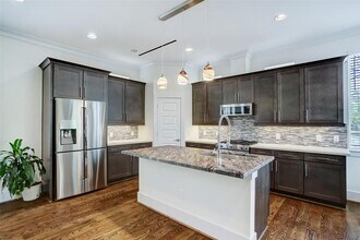 1803 Rosedale St in Houston, TX - Building Photo - Building Photo