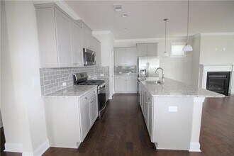 520 Grove Field Ct NW in Suwanee, GA - Building Photo - Building Photo
