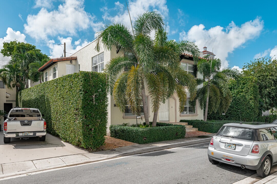 252 Oleander Ave in Palm Beach, FL - Foto de edificio