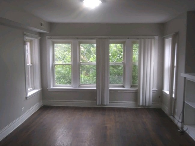 1508 N Luna Ave, Unit 2 in Chicago, IL - Foto de edificio - Building Photo