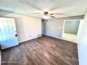 6505 21st St in Lubbock, TX - Building Photo - Building Photo