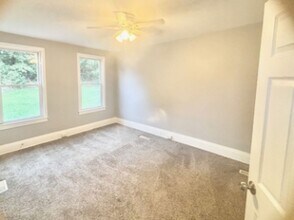 400 Prospect-Unit -A in Jeannette, PA - Building Photo - Building Photo