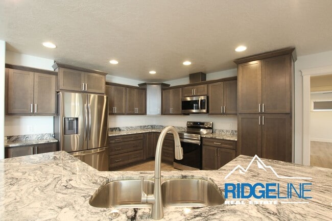 301 Choteau Ave NE in Great Falls, MT - Building Photo - Building Photo